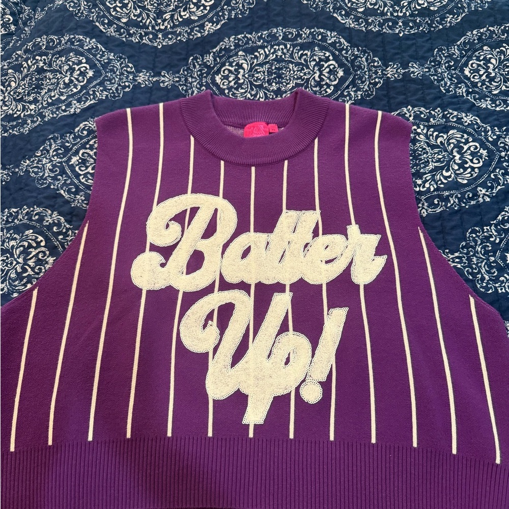 QUEEN OF SPARKLES Purple Sleeveless Crewneck Sweater with Cream Graphic